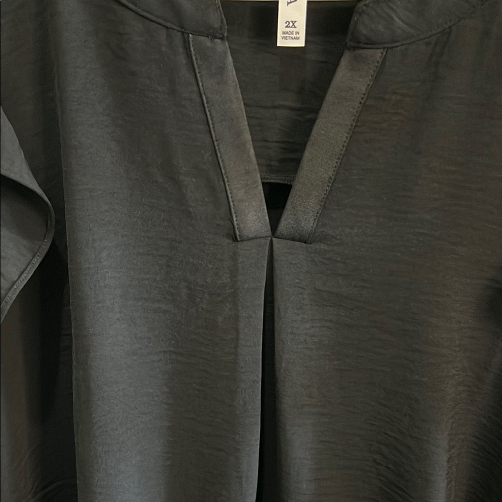 Zenana Elegant Black Ruffle Sleeve Top size 2X New - Picture 4 of 6